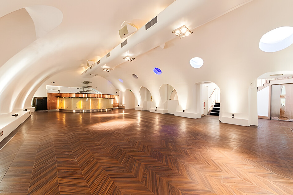 Nine Adams Street - Interior Image