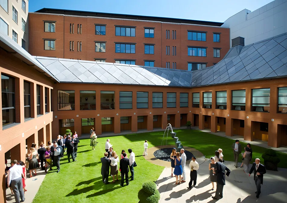 Courtyard Reception 2_web