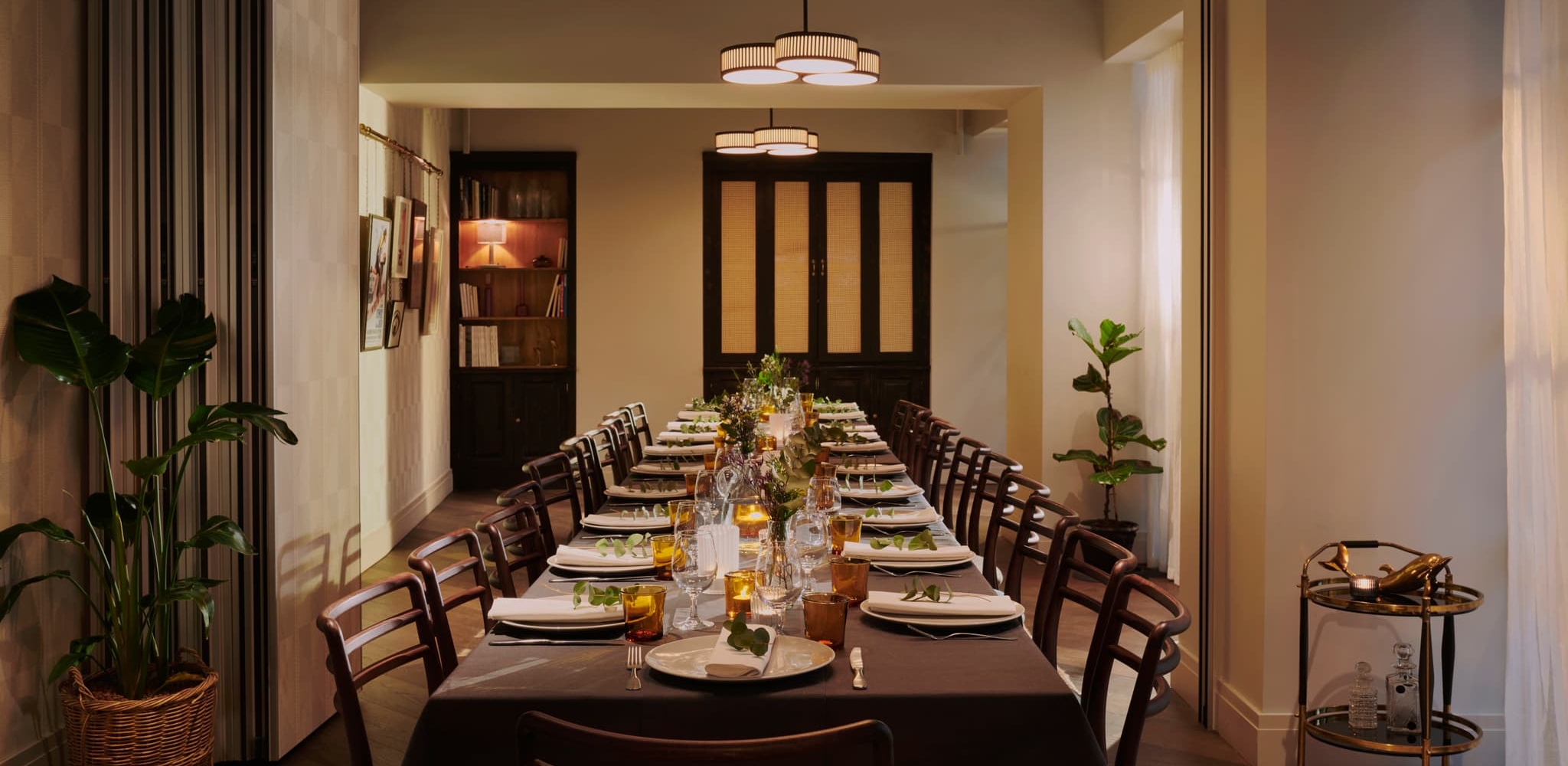 hire a meeting room