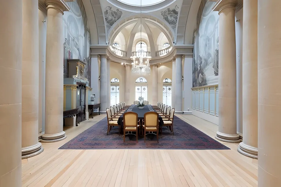 Main Reception - Boardroom