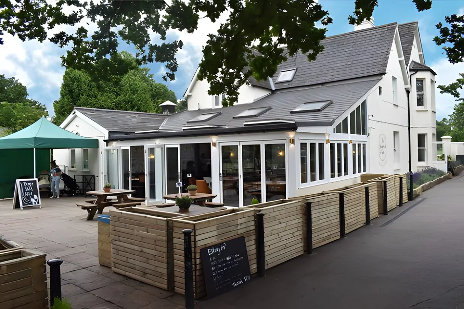 The Skylark Cafe Wandsworth - Best Venues London