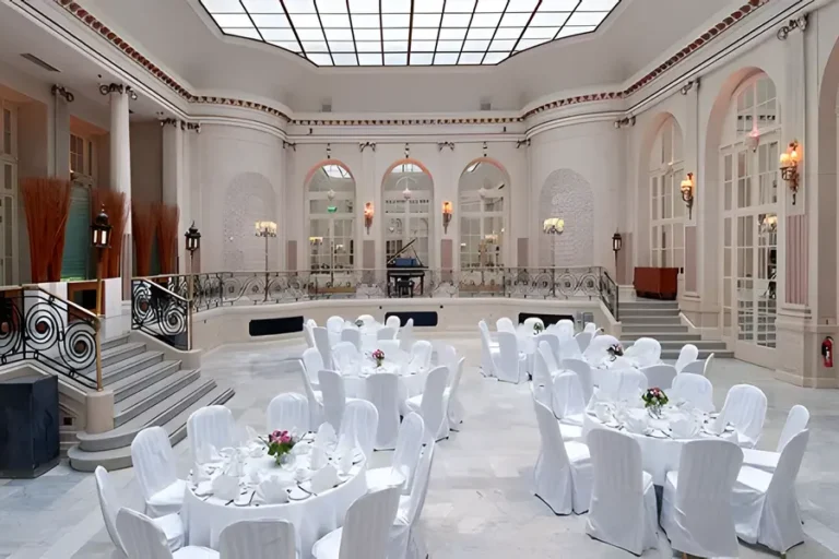 The Waldorf Hilton