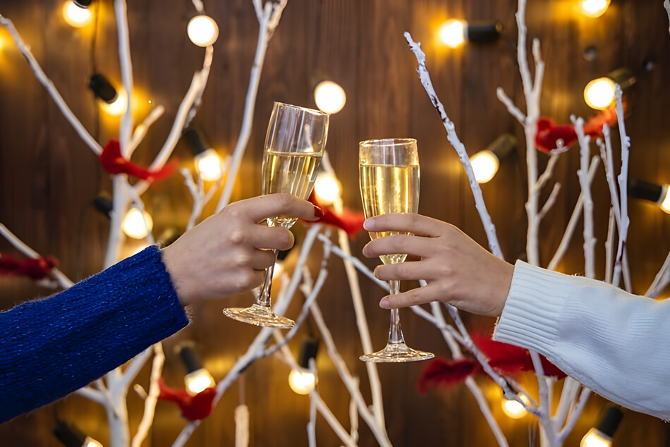 8 steps to organise office christmas party