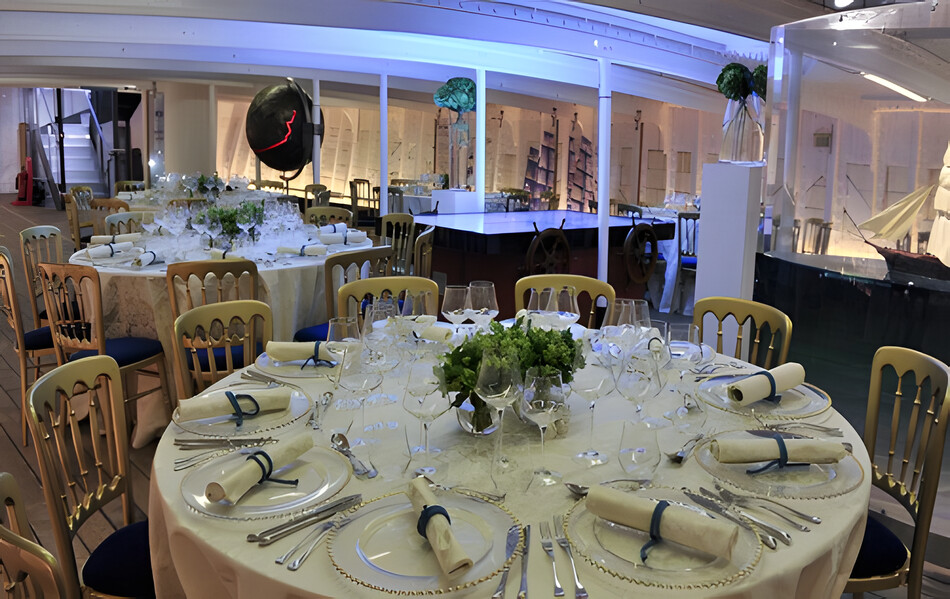 Cutty Sark interior and extrior evening views