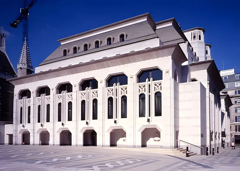 guildhall-entrance