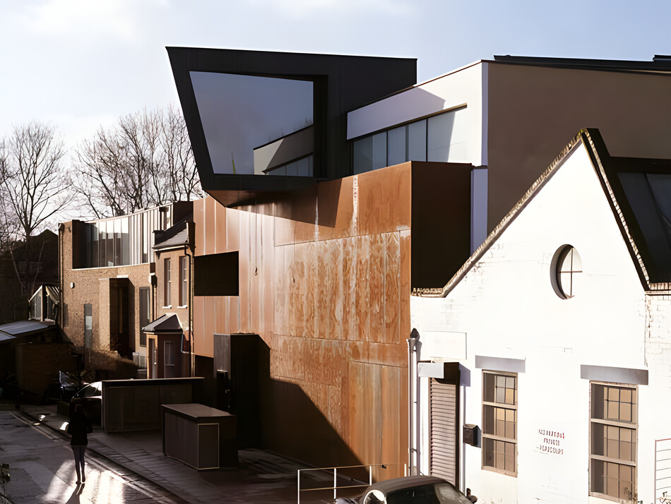 waddington-exterior